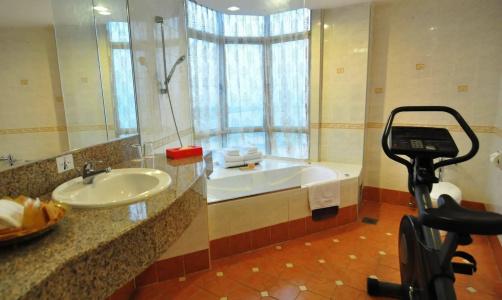 Grand Continental - 16