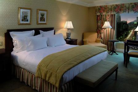 The Ritz-Carlton, - 3