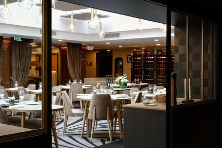 Niepce Paris, Curio Collection By Hilton - 16