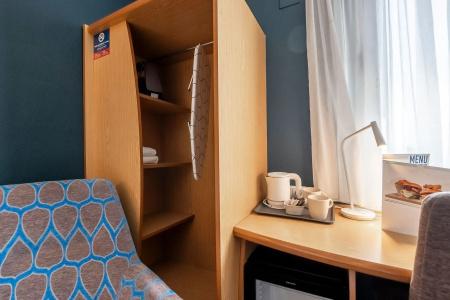 Travelodge Alicante Puerto - 33