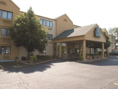 La Quinta Inn by Wyndham North - 9