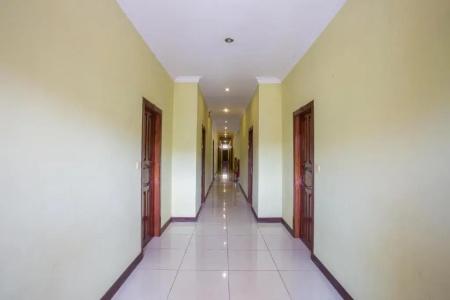 Side Walk - 11
