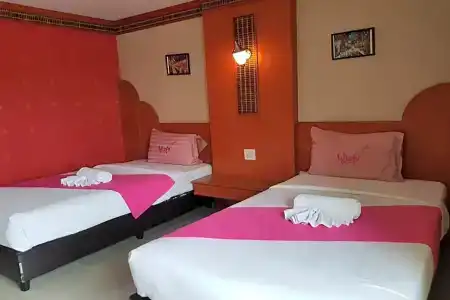 Poonsook Phitsanulok Sha Plus - 98