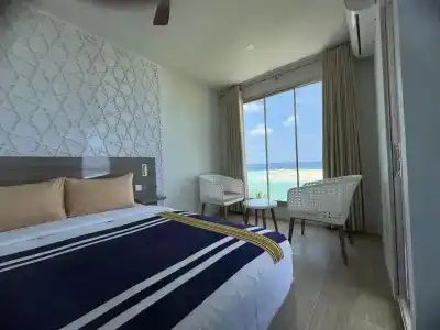 Avyanna Gulhi Beach - 5