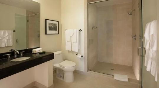 International House - 28