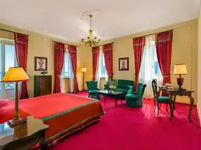 Grand Majestic - 53