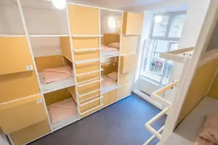 Avenue Hostel - 34