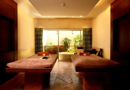 Golden Pine Beach Resort - 8