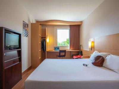 Ibis Plzeň - 23