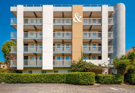 b&b hôTel Hyeres - 0