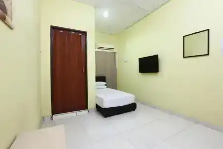 Oyo 89925 Innap - 41