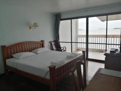 Jansom Beach Resort - 31