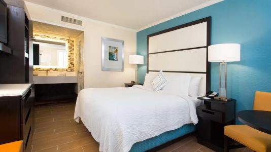 Fairfield Inn & Suites by Marriott - 31