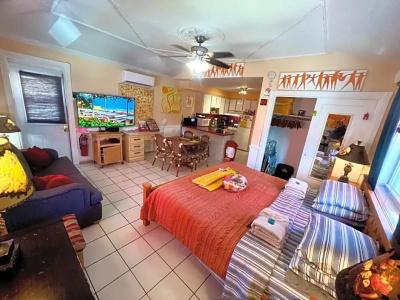 Villa Sinclair Beach Suites and Spa - 97