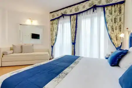 Cavalieri Palace - 82