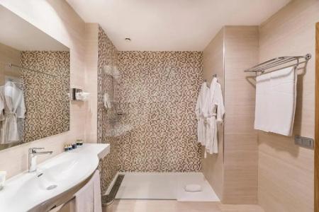 Royal Palm & Spa - Adults Only - 44