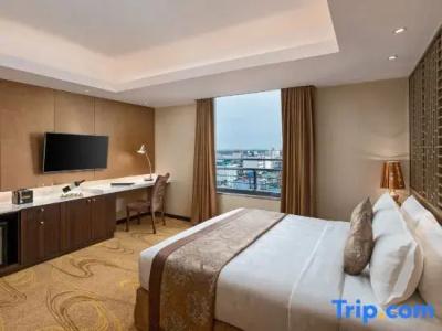 Best Western Chinatown - 87