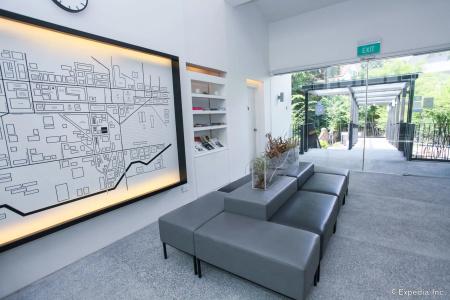 Lloyd's Inn (SG Clean, Staycation Approved) - 1