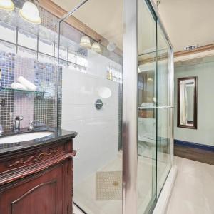 Riviera Suites - 30