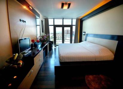 Vlora International - 25
