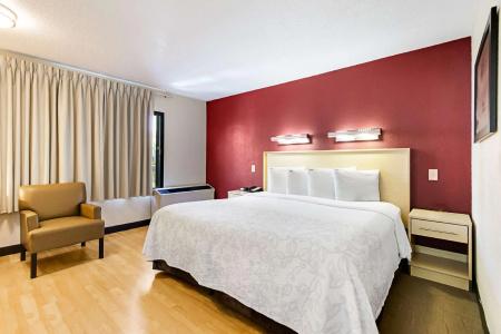 Red Roof Inn Plus+ Miami Airport - 2