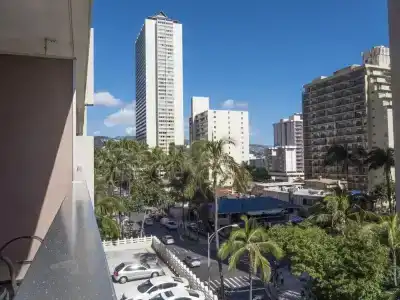 Tropical Studios At Marine Surf Waikiki - Free Parking - Best Location - Full Kitchen - Swimming Pool - 68