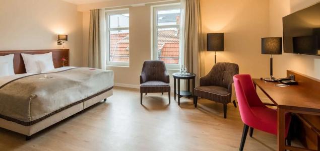 Best Western Plus Excelsior - 65