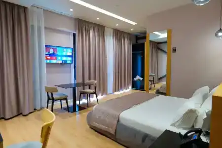 Lord Tirana - 111