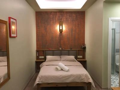 Second Home Hostel - 41