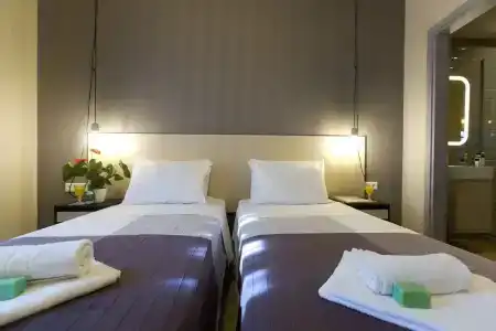 Loc Hospitality Urban Suites - 18