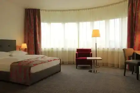 Holiday Inn Frankfurt Airport - Neu-Isenburg, An Ihg - 4