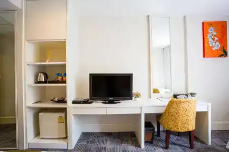 Aphrodite Inn Bangkok - 6