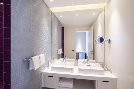 Radisson Blu Resort & Spa - 182