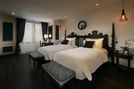 Jm Marvel & Spa - 86