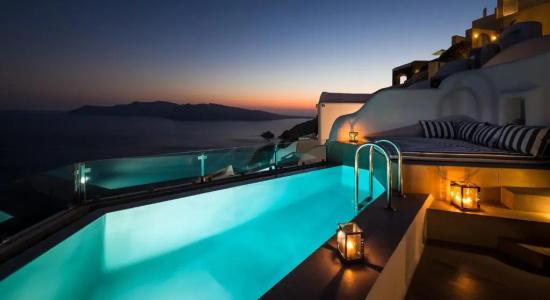 Elite Luxury Suites - 216