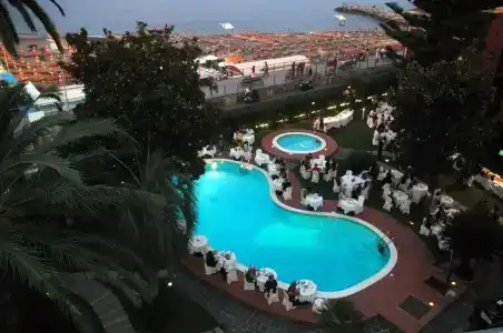 Garden Lido - 16