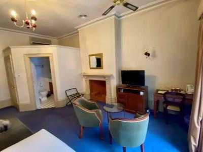 Macquarie Manor - 120