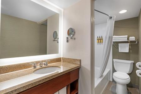 Best Western Plus Clocktower Inn - 70