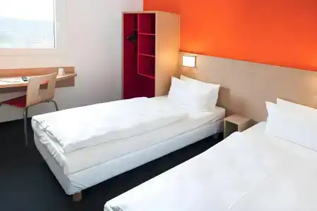 b&b Frankfurt-Airport - 5