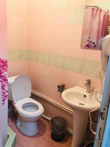 M&G Hostel And Tours - 6
