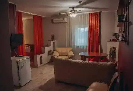 Duet Plus Motel - 1