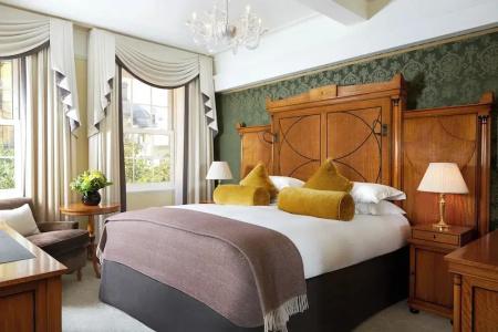 The Goring - 82