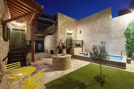 Athenian Residences - 8