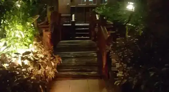 Ruean Mai Chai Khlong - 8