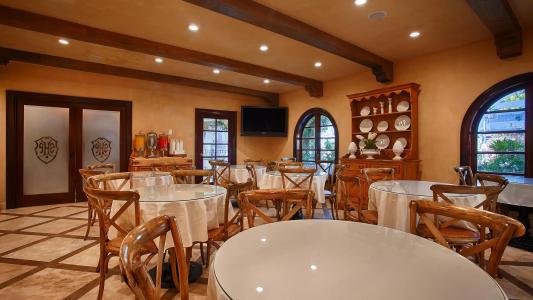 Best Western Plus Sunset Plaza - 27