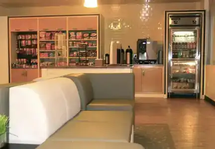 Holiday Inn Lower East Side, An Ihg - 9