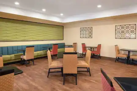 La Quinta by Wyndham Tucson - Reid Park - 34