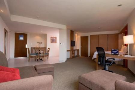 Hampton by Hilton Guadalajara Expo - 47