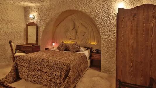 Phocas Cave Suites - 95