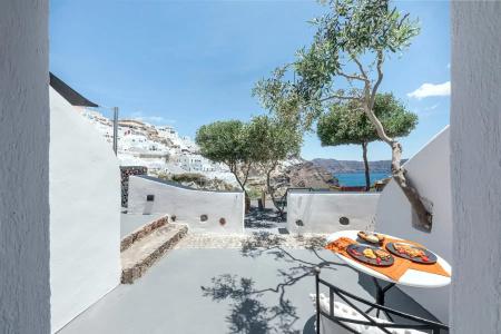 Pearl of Caldera Oia - Boutique by Pearl Collection - 88